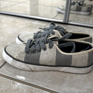 Sperry Sneaker